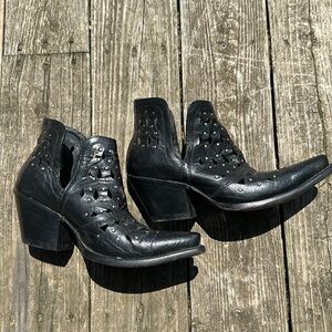Ariat Dixon cowgirl cowboy boots